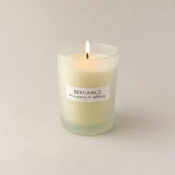 Bergamot Soy Wax Blend Candle -DUNELM Furniture Shop 1000183227 alt02