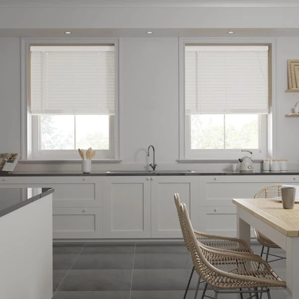 Fauxwood Venetian Blind 12 Fauxwood Venetian Blind - Image 10