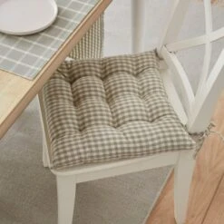 Gingham Check 9 Stitch Sage Seat Pad -DUNELM Furniture Shop 30755196 alt02