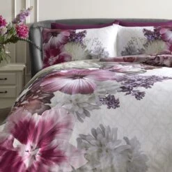 Laurence Llewelyn-Bowen Mayfair Lady 100% Cotton Duvet Cover And Pillowcase Set -DUNELM Furniture Shop 30764400
