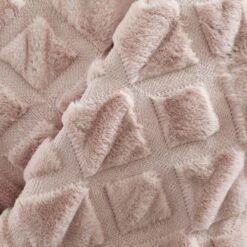 Catherine Lansfield Cosy Diamond 130cm X 170cm Throw -DUNELM Furniture Shop 30812047 alt02