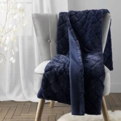 Catherine Lansfield Cosy Diamond 130cm X 170cm Throw -DUNELM Furniture Shop 30812049