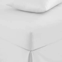 Pure Cotton Toggled Fitted Sheet -DUNELM Furniture Shop 30812941 alt02