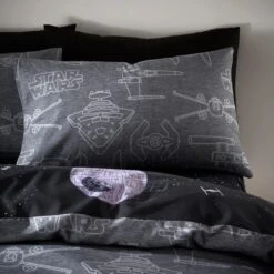 Star Wars Darth Vader Duvet Cover And Pillowcase Set -DUNELM Furniture Shop 30826486 alt03