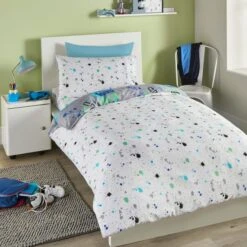 Game Glow Duvet Cover And Pillowcase Set -DUNELM Furniture Shop 30858173 alt03