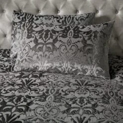Laurence Llewelyn-Bowen Firenza Duvet Cover And Pillowcase Set -DUNELM Furniture Shop 30858363 alt02