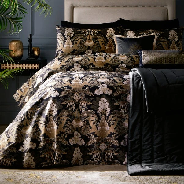 Laurence Llewelyn-Bowen Suburban Jungle Duvet Cover And Pillowcase Set Black 11 Laurence Llewelyn-Bowen Suburban Jungle Duvet Cover And Pillowcase Set Black - Image 9