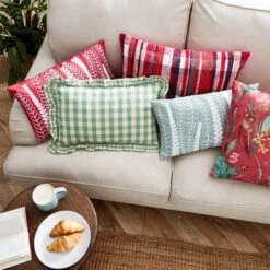 Frilled Gingham Cushion Green -DUNELM Furniture Shop 30864076 alt04