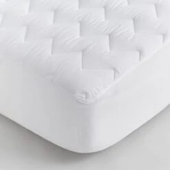 Fogarty Temperature Balance Mattress Protector -DUNELM Furniture Shop 30873878 alt01