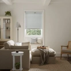 PVC Venetian Blind -DUNELM Furniture Shop 30898310 alt01