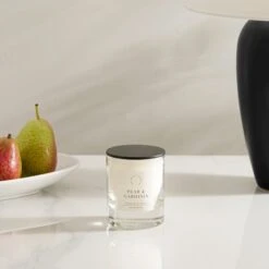 Pear And Gardenia Candle -DUNELM Furniture Shop 30899500 alt01