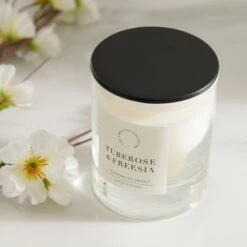 Tuberose And Freesia Candle -DUNELM Furniture Shop 30899652 alt02