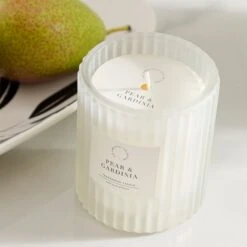 Pear And Gardenia Candle -DUNELM Furniture Shop 30899653 alt02