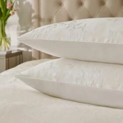Dorma Luxe Wisteria Ivory Duvet Cover And Pillowcase Set -DUNELM Furniture Shop 30900261 alt05