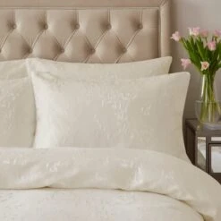 Dorma Luxe Wisteria Ivory Duvet Cover And Pillowcase Set -DUNELM Furniture Shop 30900346 alt01