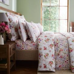 Dorma Modern Ditsy 100% Cotton Fitted Sheet -DUNELM Furniture Shop 30900523 alt02