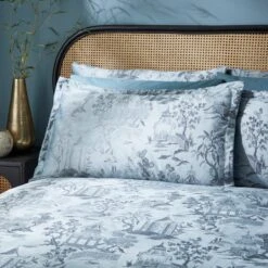 Makato Trail Blue Oxford Pillowcase