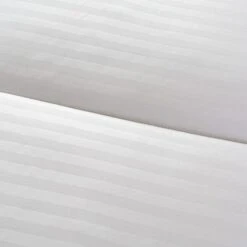 Snuggledown Luxurious Hotel 10.5 Tog Duvet -DUNELM Furniture Shop 30914666 alt02