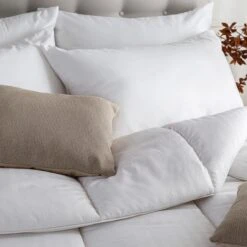Snuggledown Luxurious Hotel 13.5 Tog Winter Duvet And Pillow Set 34 Snuggledown Luxurious Hotel 13.5 Tog Winter Duvet And Pillow Set -DUNELM Furniture Shop 30914690