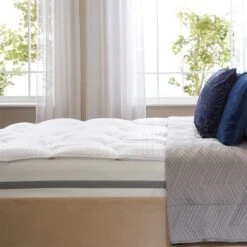 Snuggledown Luxurious Hotel Temperature Control Mattress Topper -DUNELM Furniture Shop 30914716 alt03