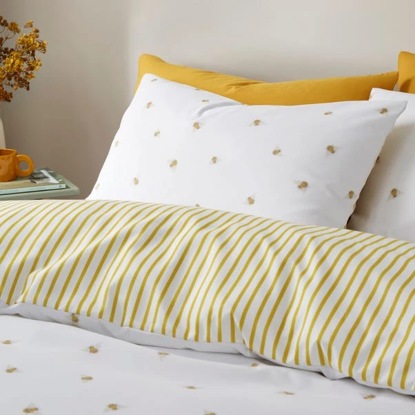 Printed Bee Duvet Cover & Pillowcase Set 22 Printed Bee Duvet Cover & Pillowcase Set - Image 20