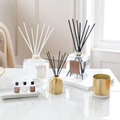 Brushed Gold Floral Honey Candle -DUNELM Furniture Shop 30923377 alt06