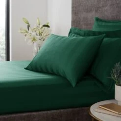 Hotel Cotton 230 Thread Count Stripe Fitted Sheet -DUNELM Furniture Shop 30927079