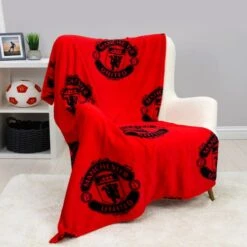 Manchester United Classic Fleece Blanket