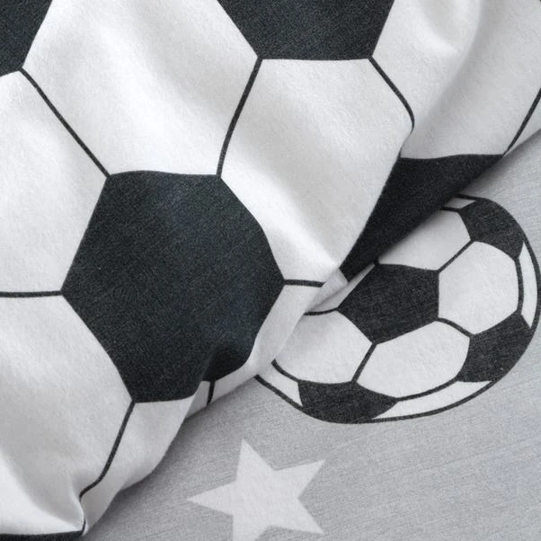 Catherine Lansfield Football Stars Brushed Cotton Duvet Cover And Pillowcase Set 18 Catherine Lansfield Football Stars Brushed Cotton Duvet Cover And Pillowcase Set - Image 16