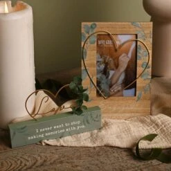 Love Story Engaged Wire Heart Photo Frame -DUNELM Furniture Shop 30937173 alt04