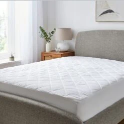 Soft Easycare Polycotton Mattress Protector -DUNELM Furniture Shop 30961115
