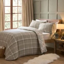 Forest Animals 100% Cotton Duvet Cover & Pillowcase Set -DUNELM Furniture Shop 30964009 alt02