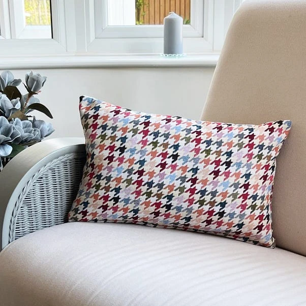 Daro Tapestry Pastel Houndstooth Rectangular Cushion 3 Daro Tapestry Pastel Houndstooth Rectangular Cushion