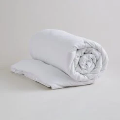 Fogarty Temperature Balance 7.5 Tog Duvet 25 Fogarty Temperature Balance 7.5 Tog Duvet -DUNELM Furniture Shop 30971238 alt03