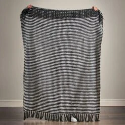 Catherine Lansfield Stab Stitch Throw 125cm X 150cm -DUNELM Furniture Shop 30976442 alt03